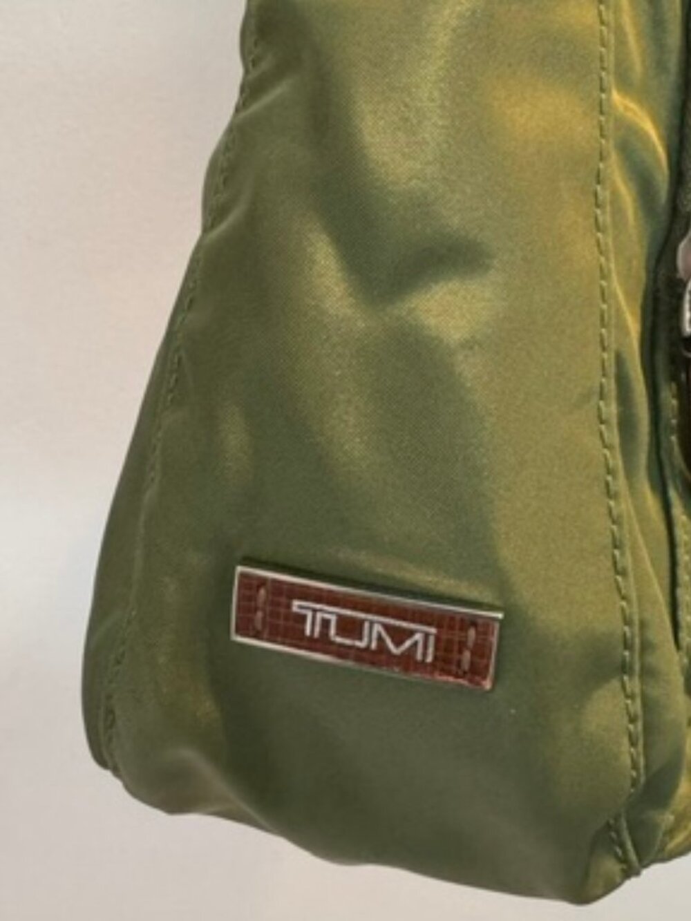 TUMI Nylon Forrest Green Voyageur Lugano Shoulder Crossbody Bag - Picture 4 of 10